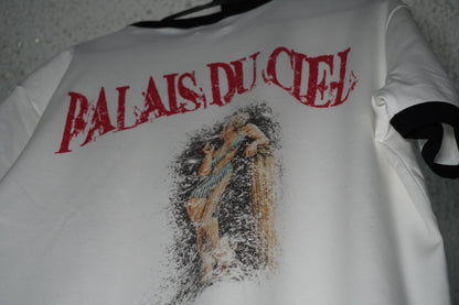 MODEL SMOKING T-SHIRT